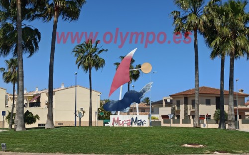 CASA DE PUEBLO EN EL CASCO ANTIGUO DE MIRAMAR